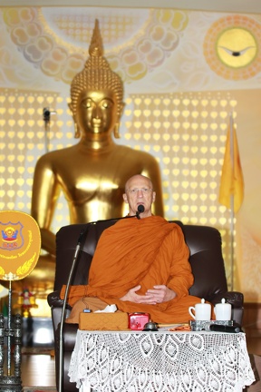 Jan. 9 morning/afternoon - Luang Por leads a daylong meditation with sitting meditation, walking meditation, and instruction at YBAT, Bangkok. (www.ybat.org)