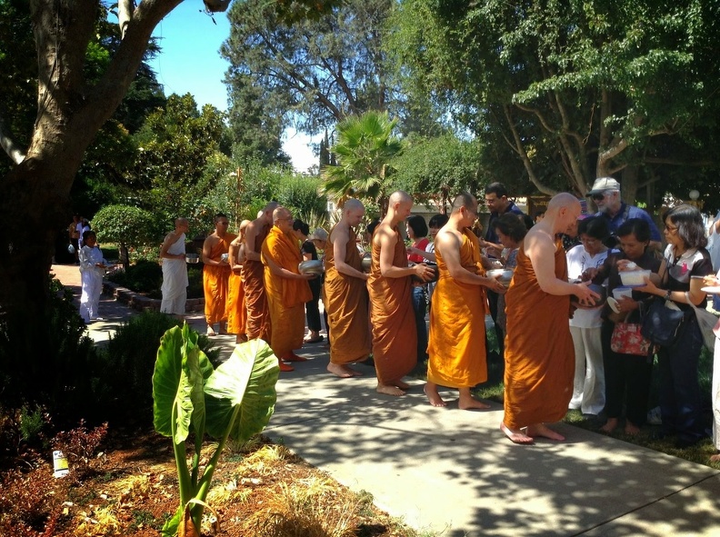 Visit to Wat Buddhanusorn 059.jpg