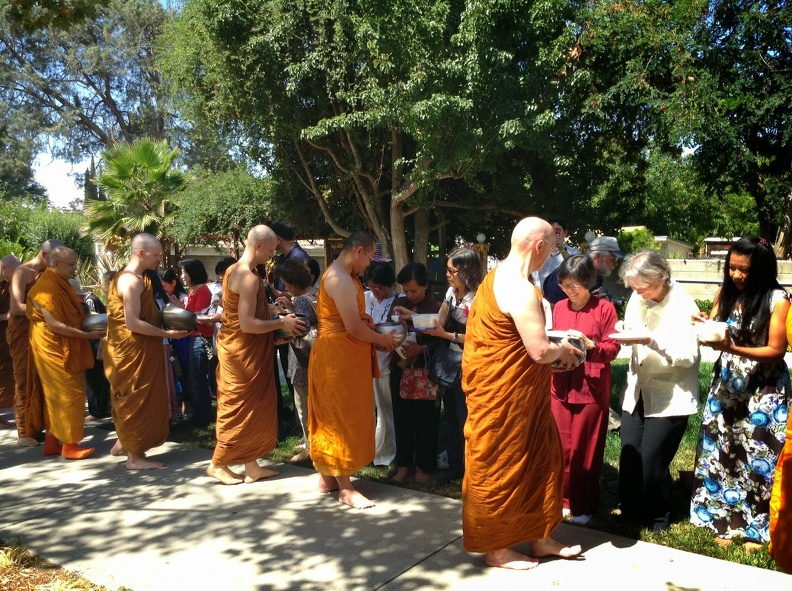 Visit to Wat Buddhanusorn 060.jpg