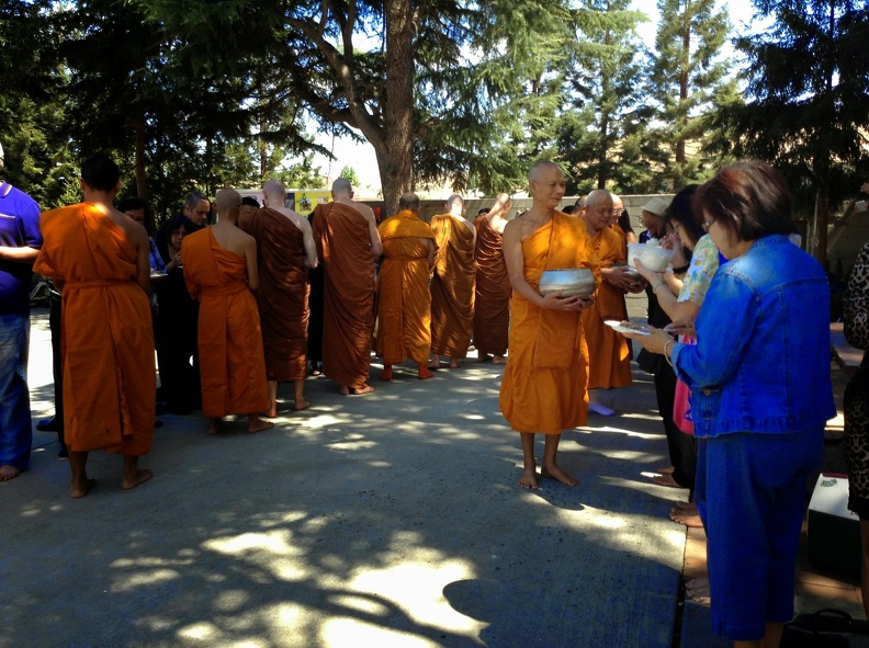 Visit to Wat Buddhanusorn 071.jpg