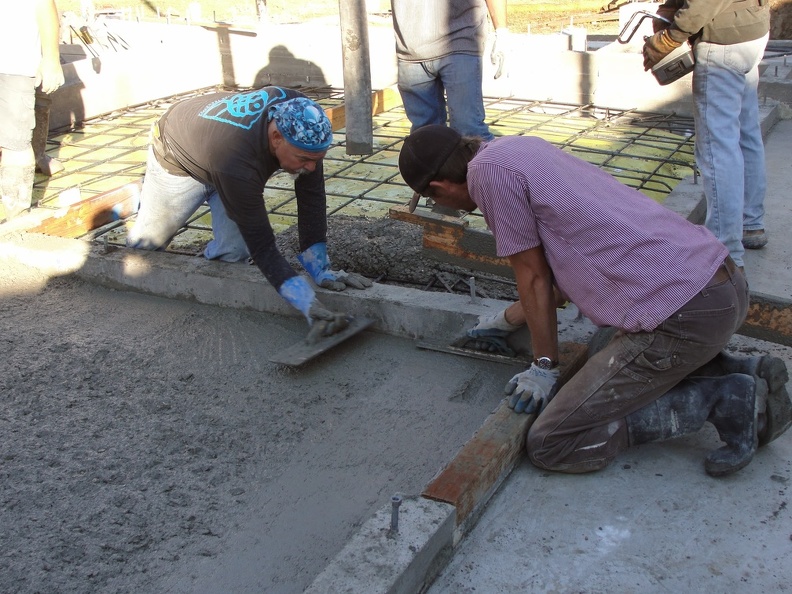 L 5 pouring the structural slab.jpg