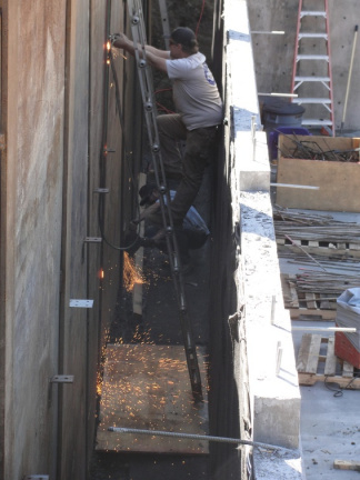 P1 Preparing to remove steel wall