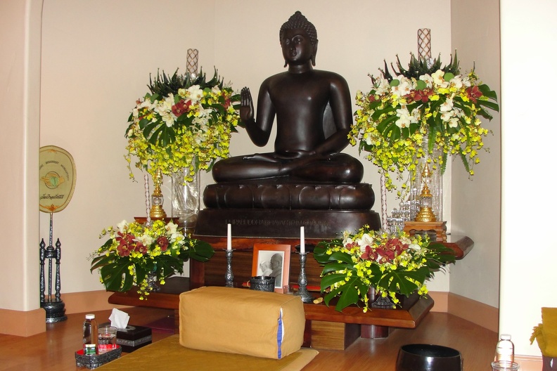 128) Kathina Buddha Rupa.jpg