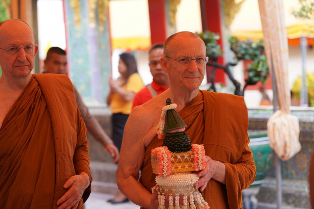 Luang Por and Ajahn Amaro going to pay respects to the Supreme Patriarch