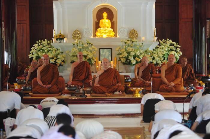 Luang Por Sumedho, Luang Por Pasanno, and various senior monastics at Wat Ratanawan's July 27th celebration of Asalha Puja and Luang Por Sumedho's birthday.